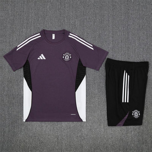 Lilafarbenes Trainingstrikot und Shorts-Set für Manchester United 2025/26